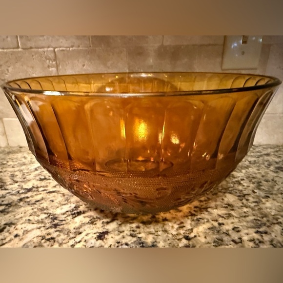 Indiana Glass / Tiara Vintage Amber Punch Bowl. 13”X 7” and 7 cups. - Picture 4 of 10